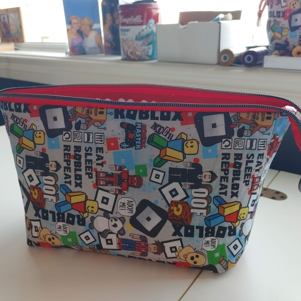 Colorful Roblox Zipper Pouch